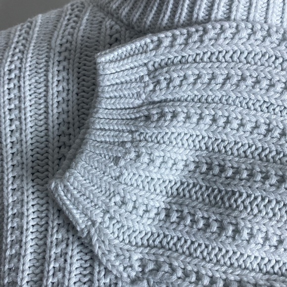 Universal Thread Pale Blue Sweater Sz L NWT - Picture 5 of 8